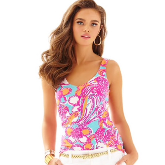 Lilly Pulitzer Tops - EUC Lilly Pulitzer Tabbie V-Neck Tank